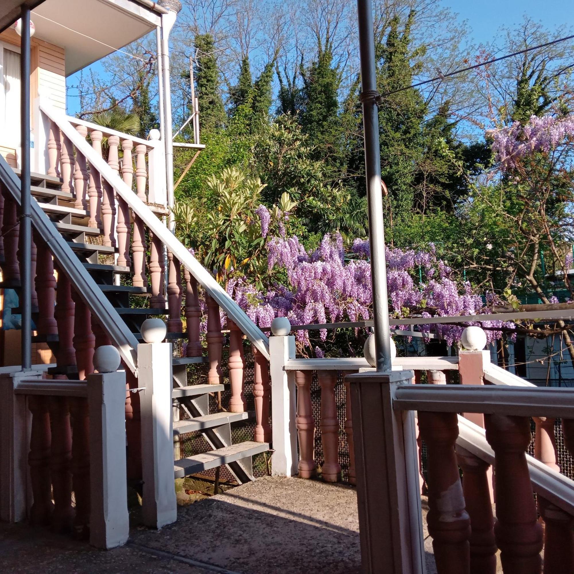 Tilda&Matilda Bed & Breakfast Kutaisi Exterior foto